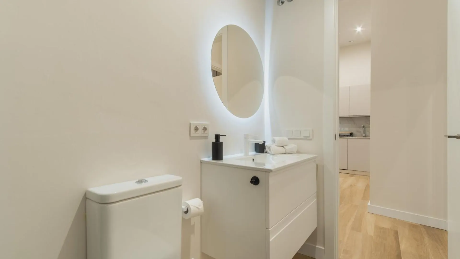 Qe Apartments Cadix