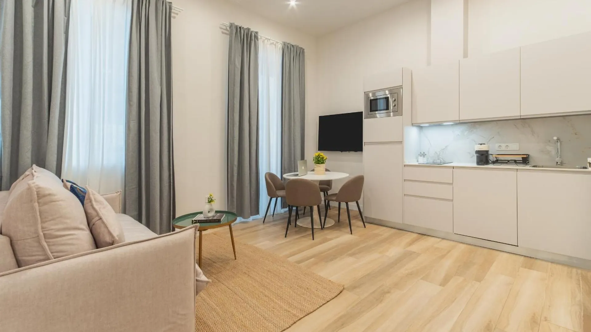 Qe Apartments Cadix 0*,  Espagne
