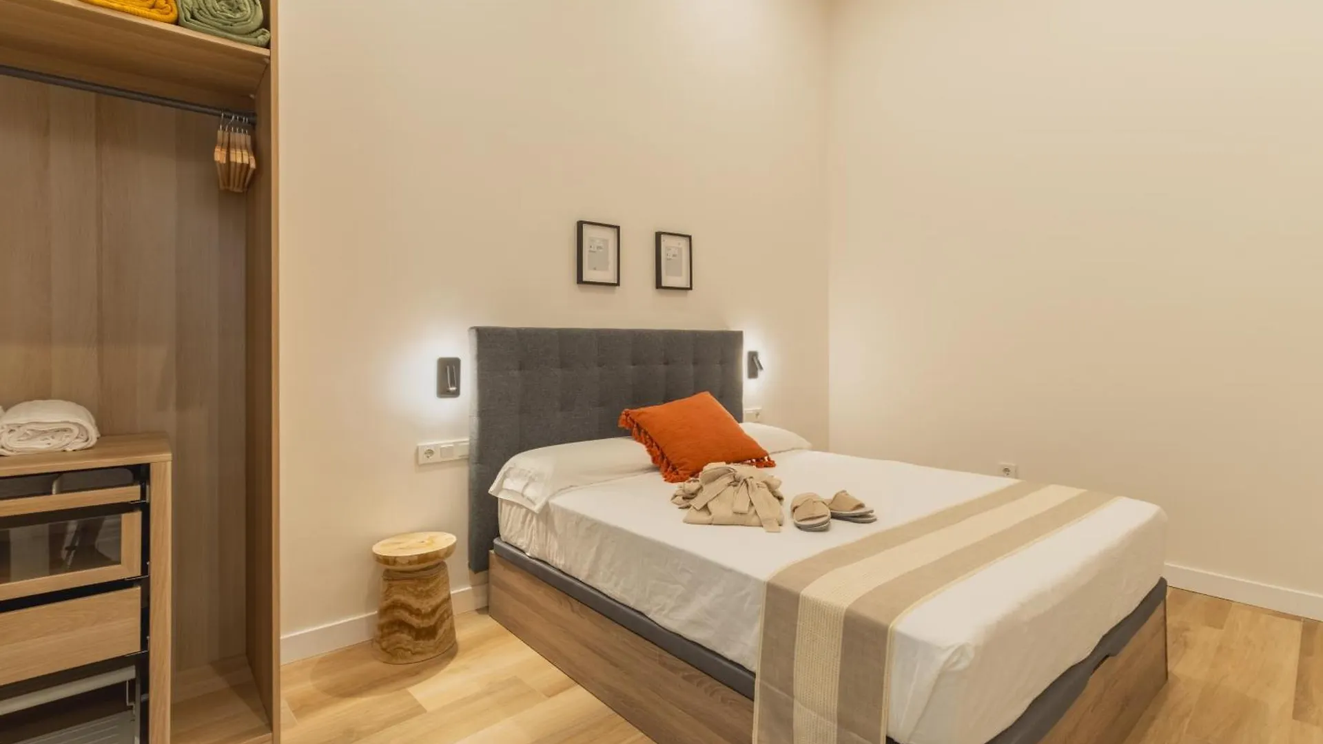 Qe Apartments Cadiz
