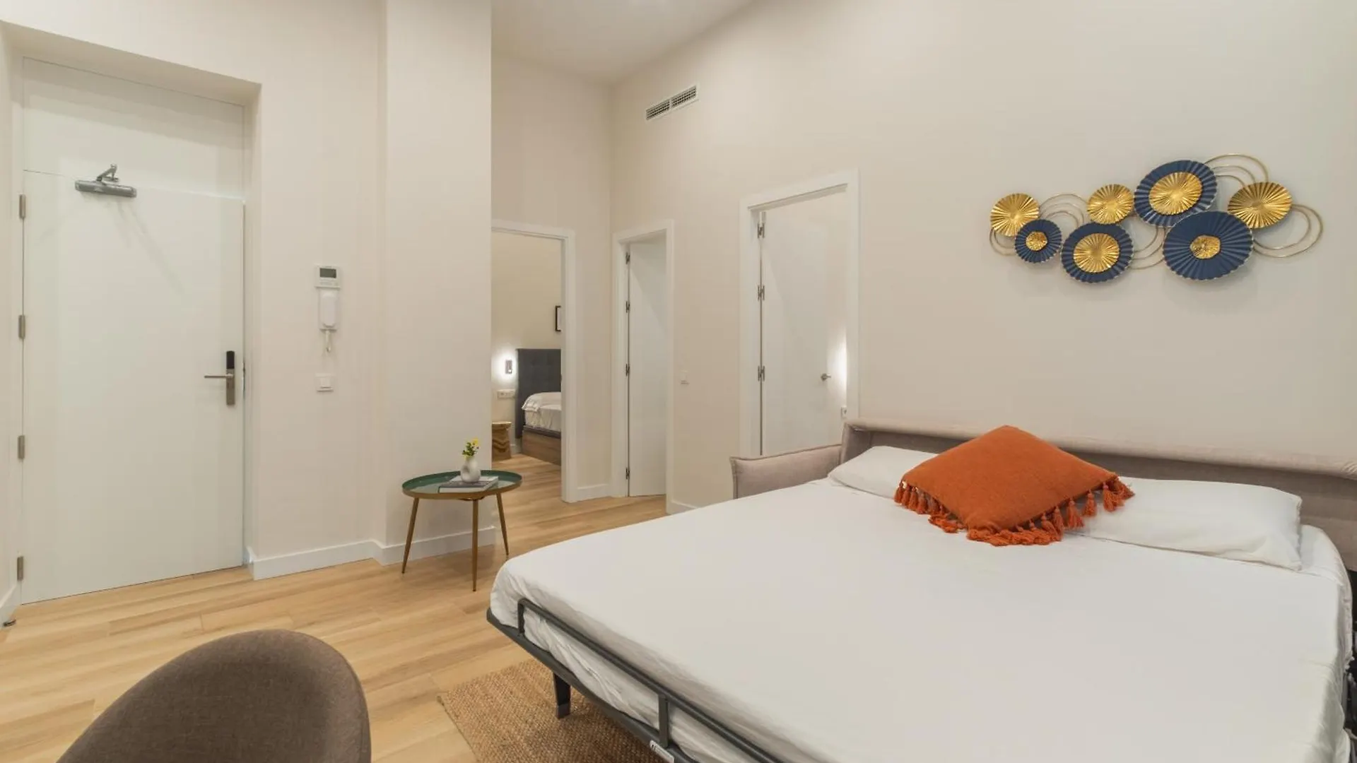 Qe Apartments Cadix