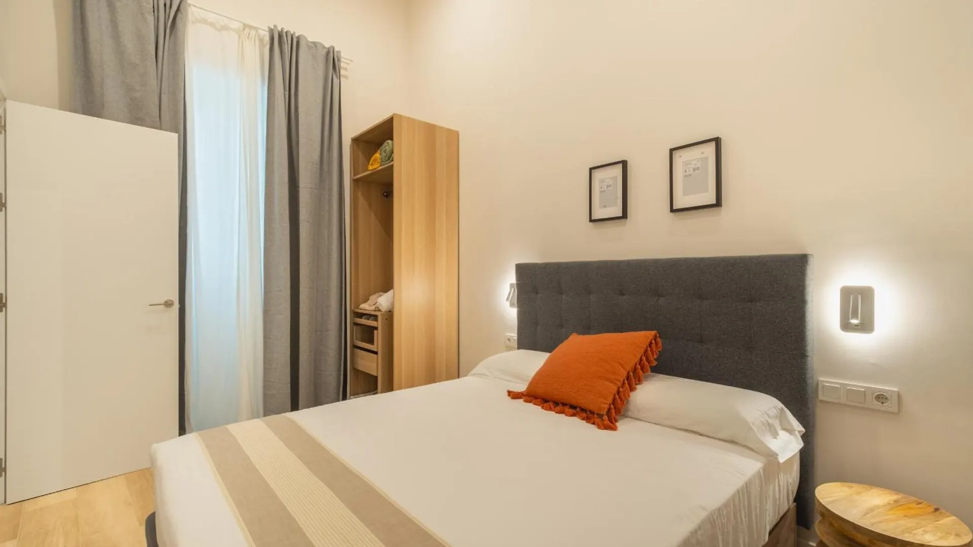 Qe Apartments Cadix