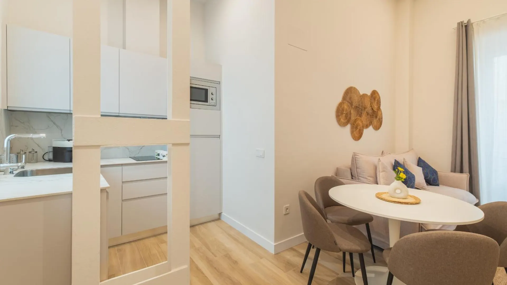 Qe Apartments Cadix