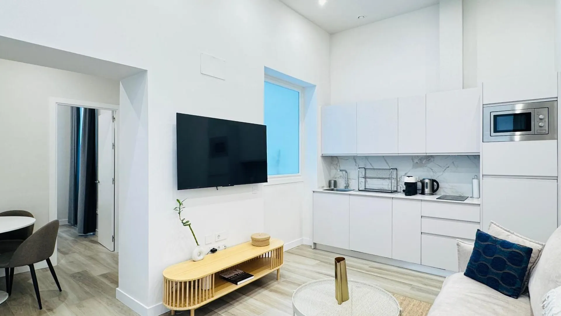 Qe Apartments Cadix