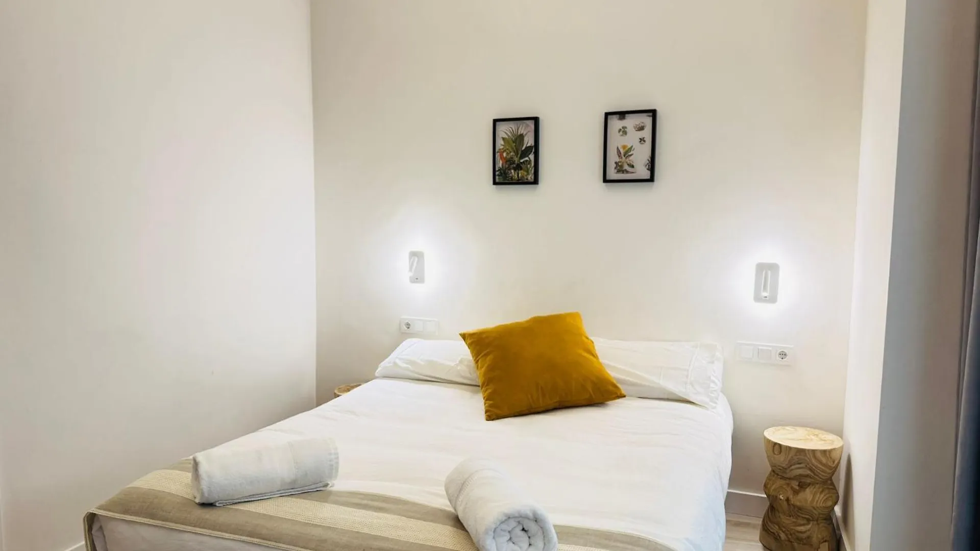 Qe Apartments Cadix
