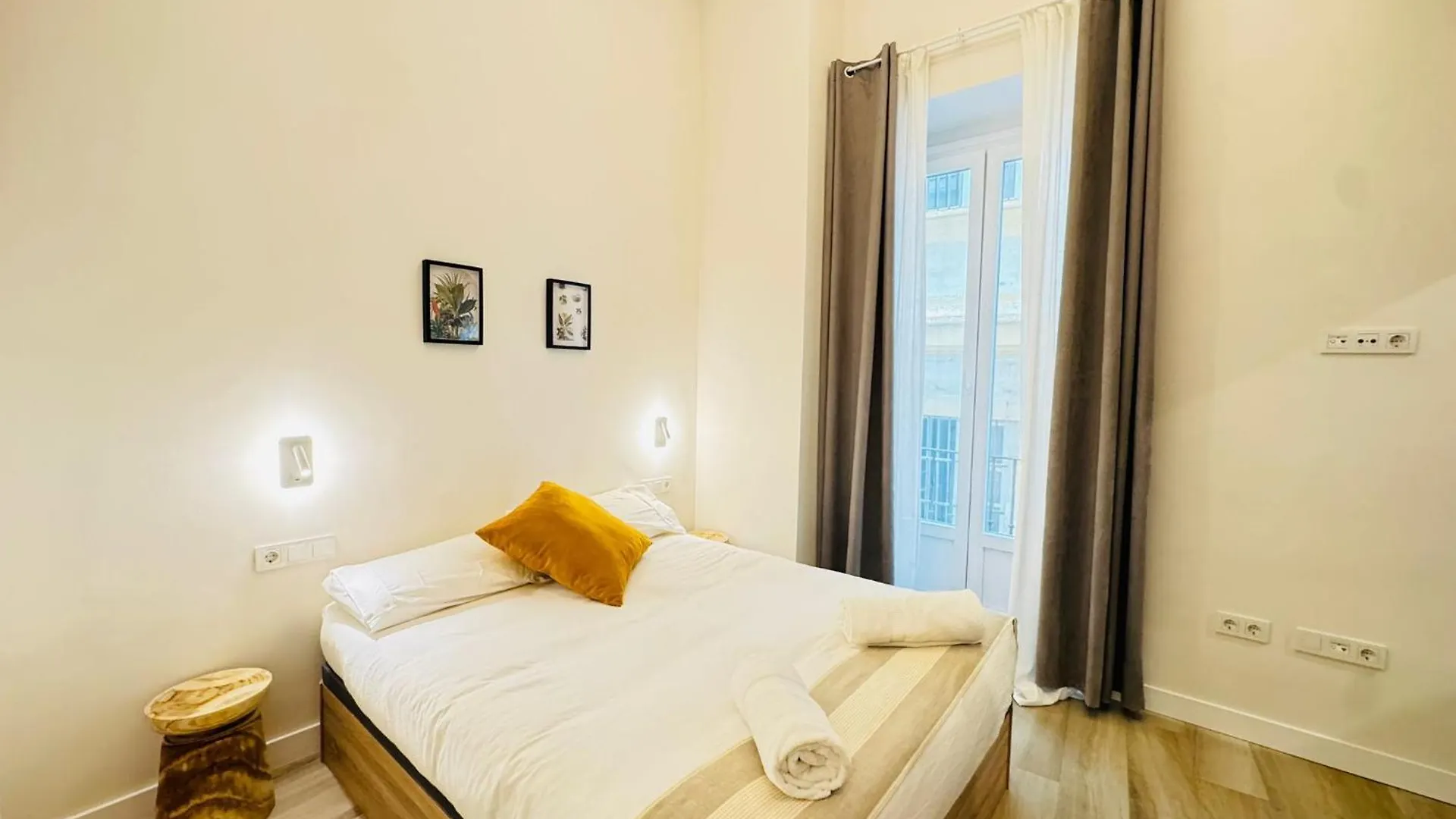 Qe Apartments Cadiz
