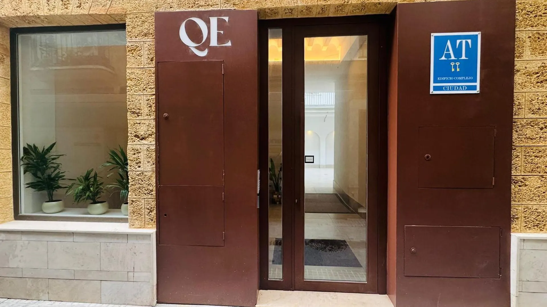Qe Apartments Cadiz