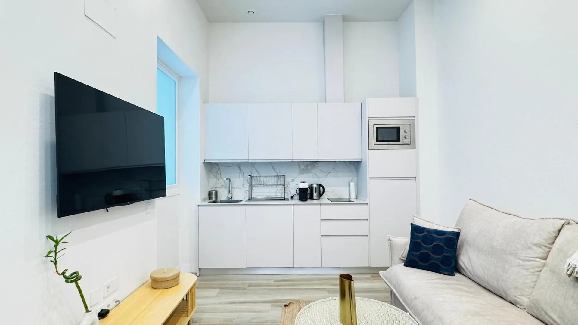 Qe Apartments Cadix