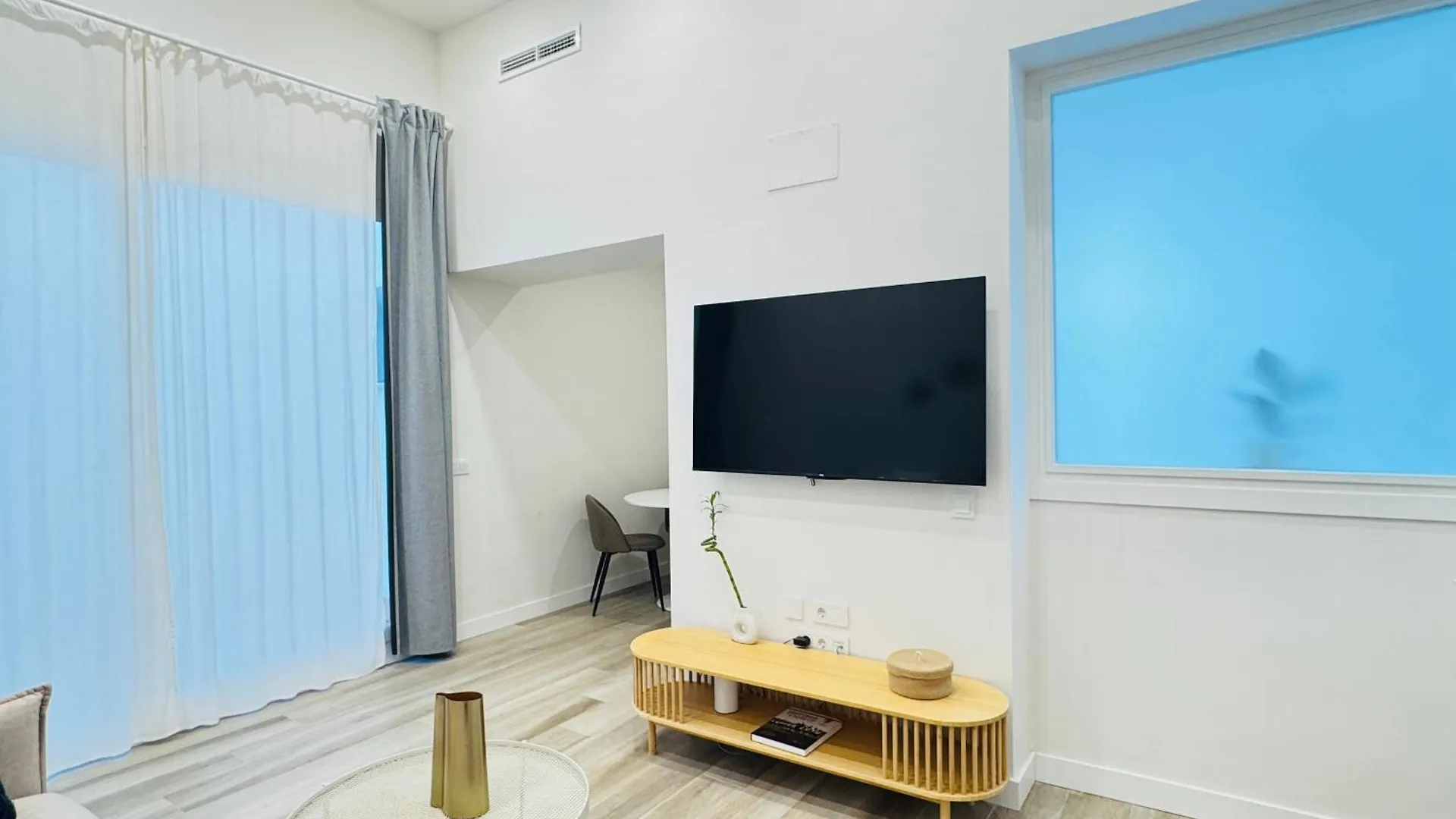Qe Apartments Cadix