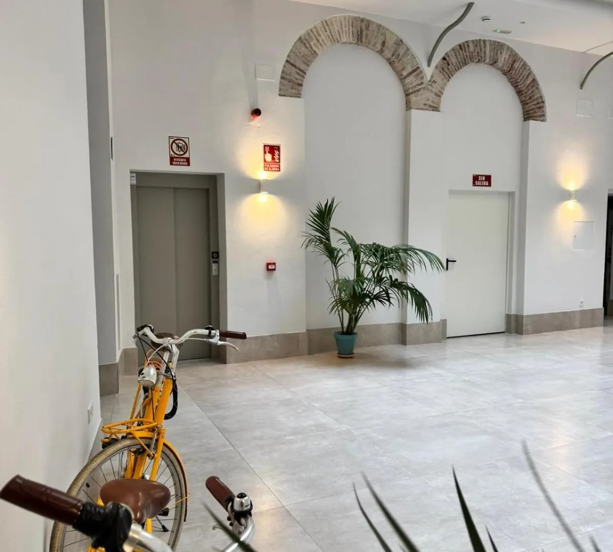 Qe Apartments Cadiz Spain
