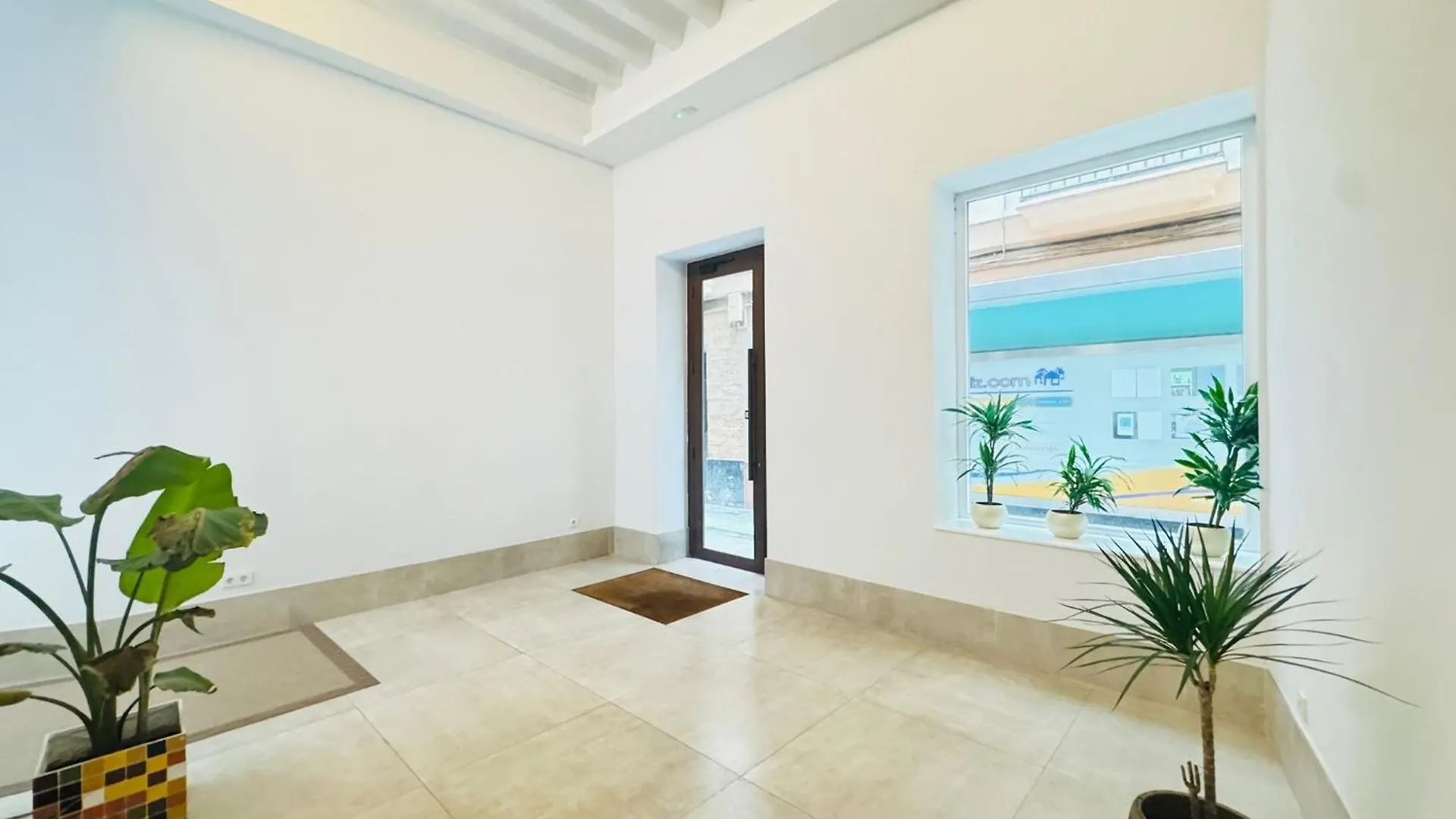 Qe Apartments Cadiz