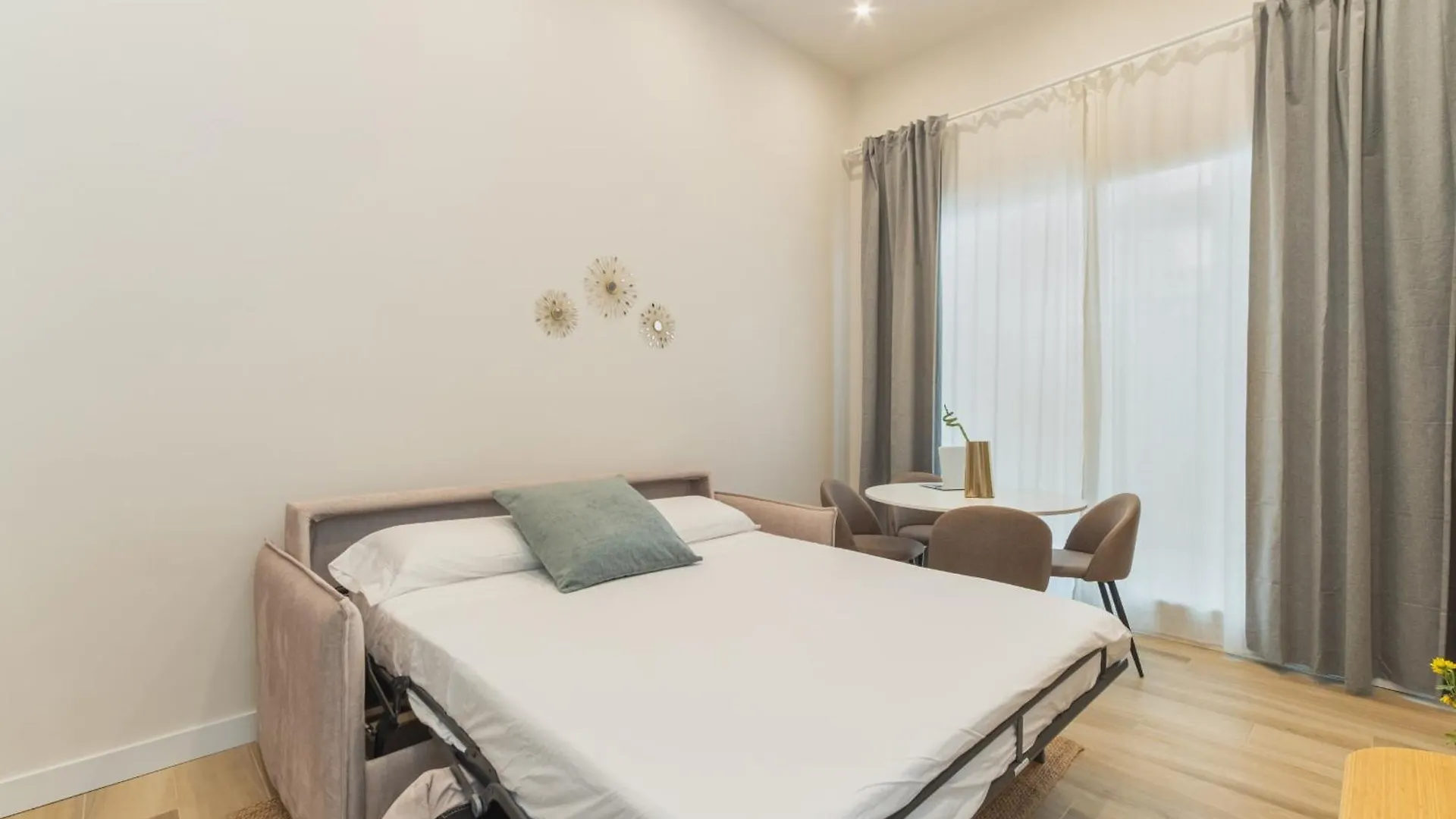 Qe Apartments Cadiz